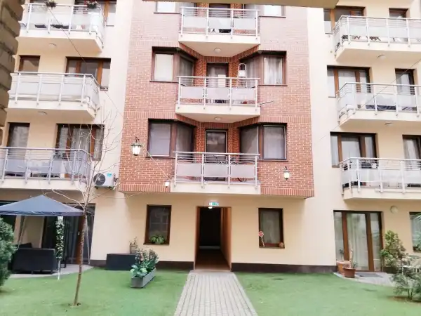 Eladó újszerű téglalakás, Budapest, VI. kerület 1 szoba 38 m² 79.9 M Ft